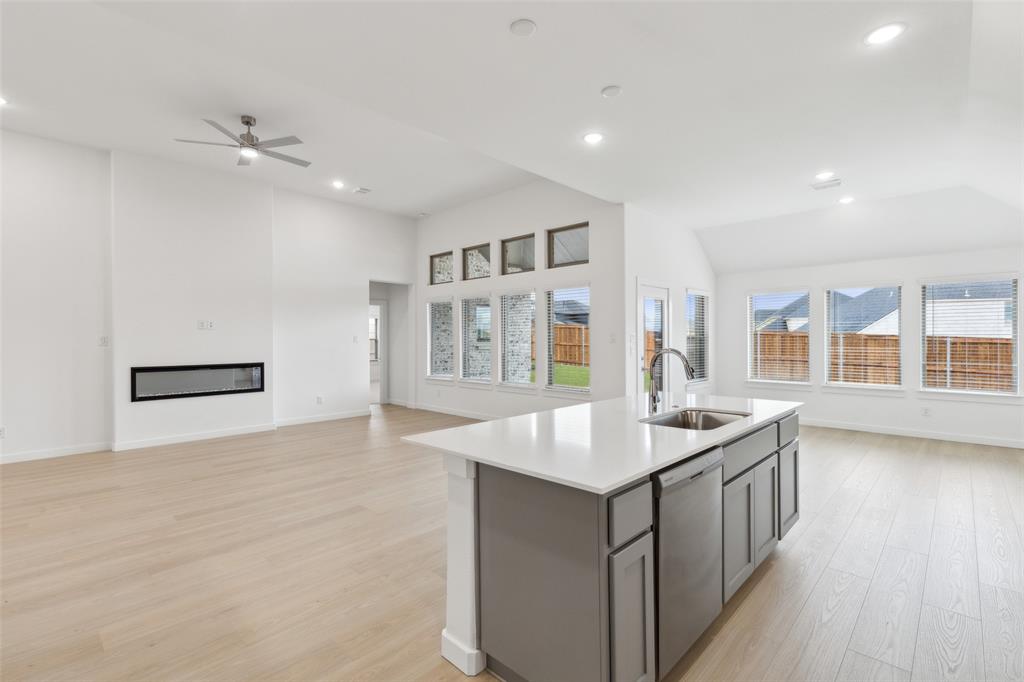 Lakehaven - Residential