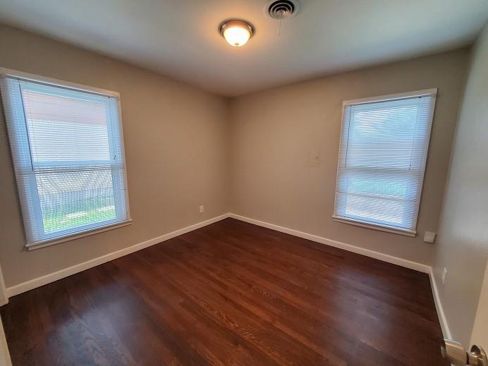 North Riverside Estates - Residential Lease