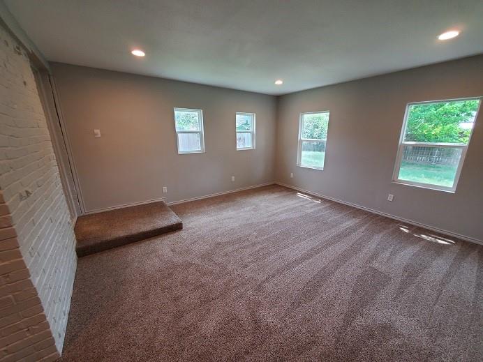 North Riverside Estates - Residential Lease