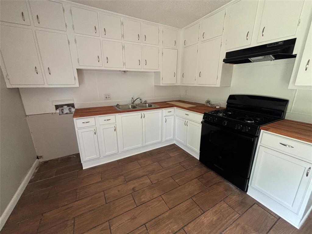 Meadowview Park 02 - Residential Lease