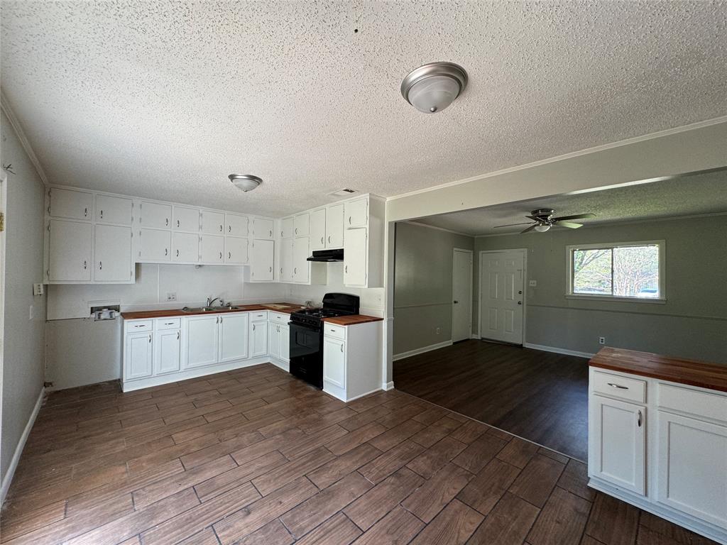 Meadowview Park 02 - Residential Lease