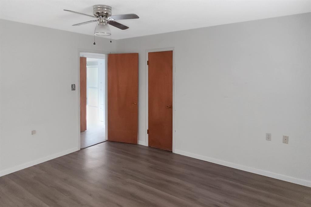 R7831 - SHAMROCK SHORES SECTION B - Residential Lease