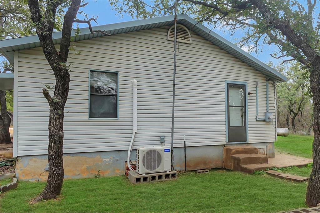 R7831 - SHAMROCK SHORES SECTION B - Residential Lease