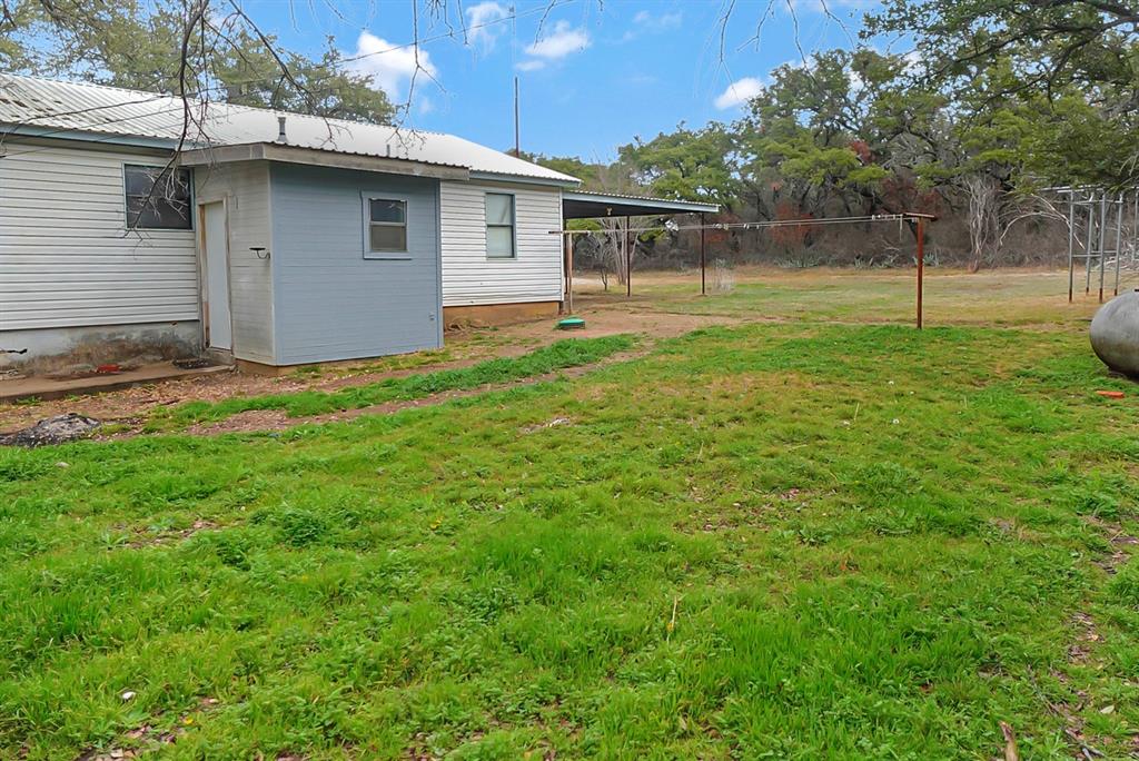 R7831 - SHAMROCK SHORES SECTION B - Residential Lease