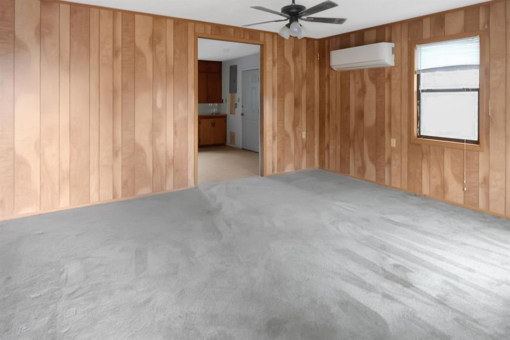 R7831 - SHAMROCK SHORES SECTION B - Residential Lease