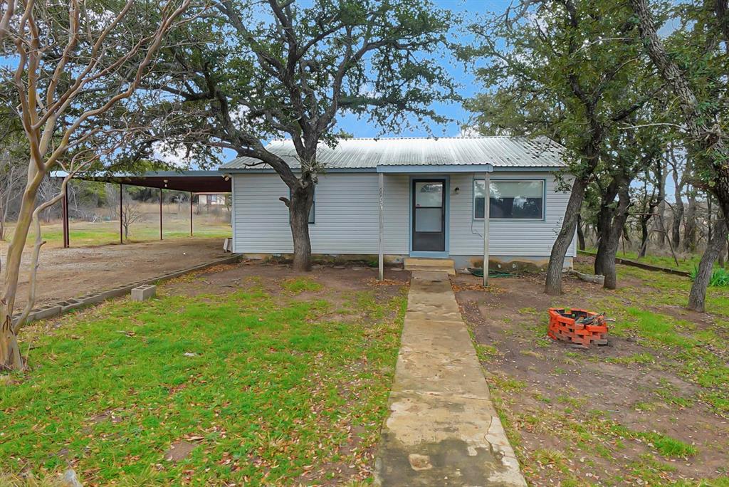 R7831 - SHAMROCK SHORES SECTION B - Residential Lease