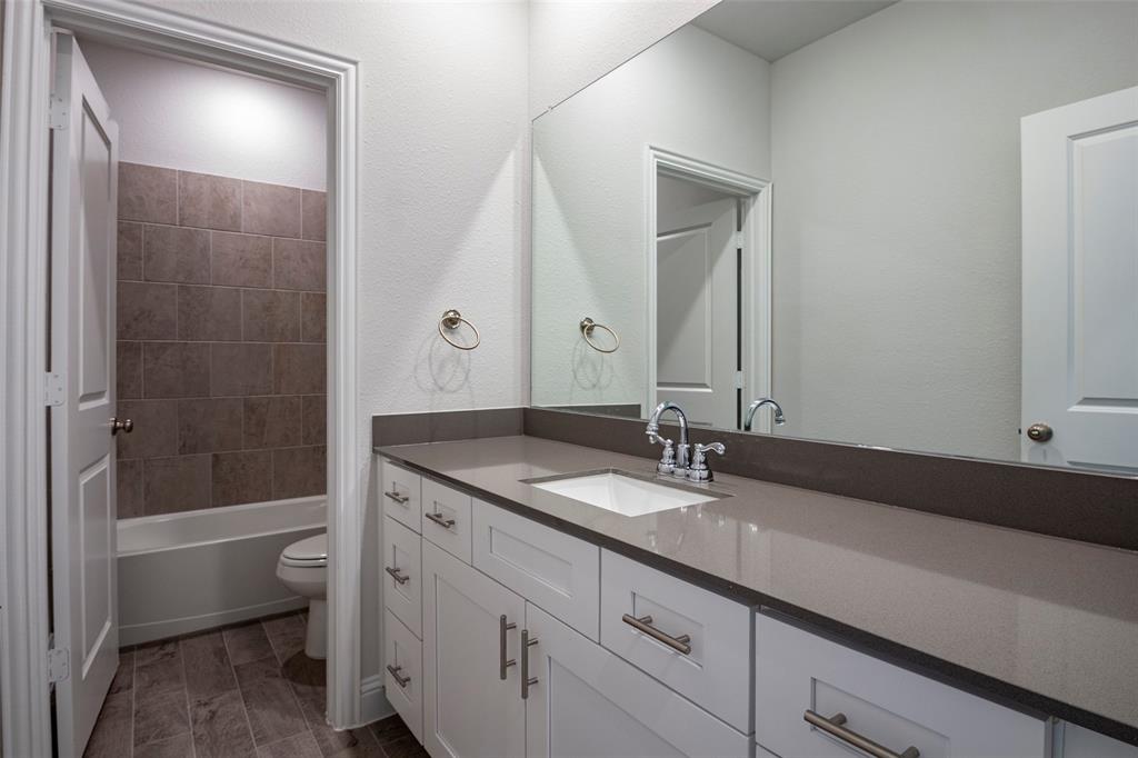 Venetian At Weston, Ph 1 - Residential