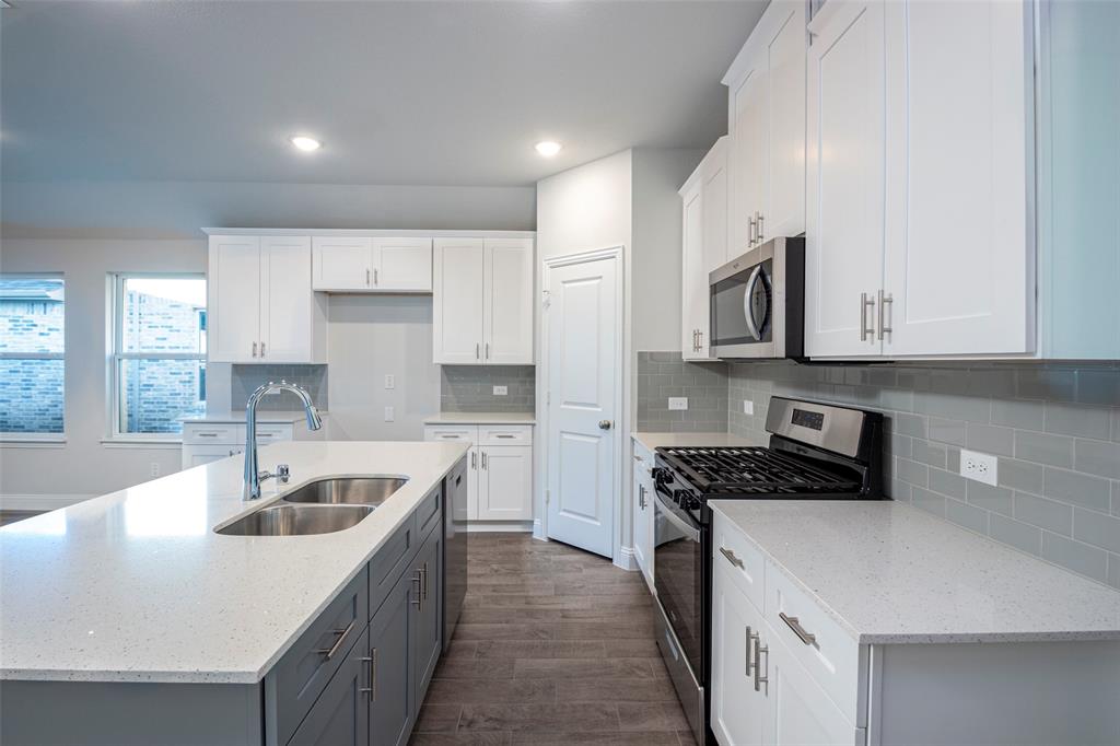 Venetian At Weston, Ph 1 - Residential