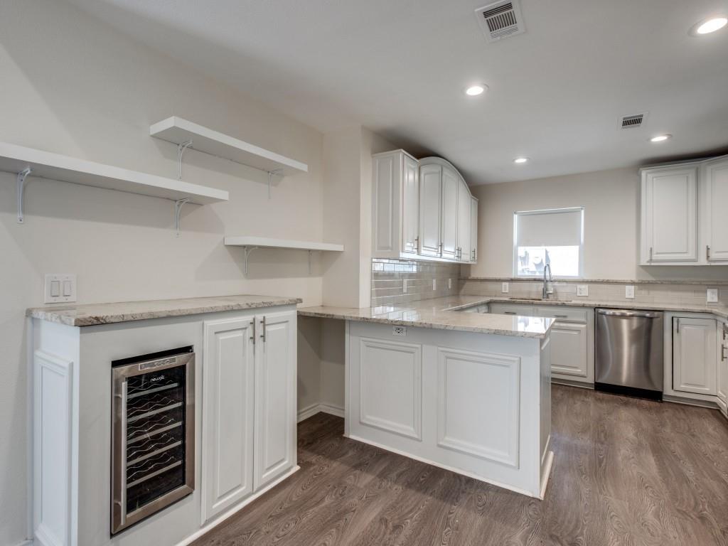 4315 Cabell Drive