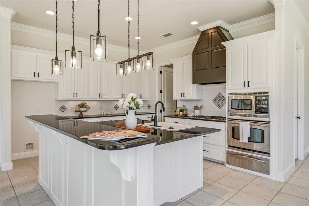 2414 Vineyard Drive