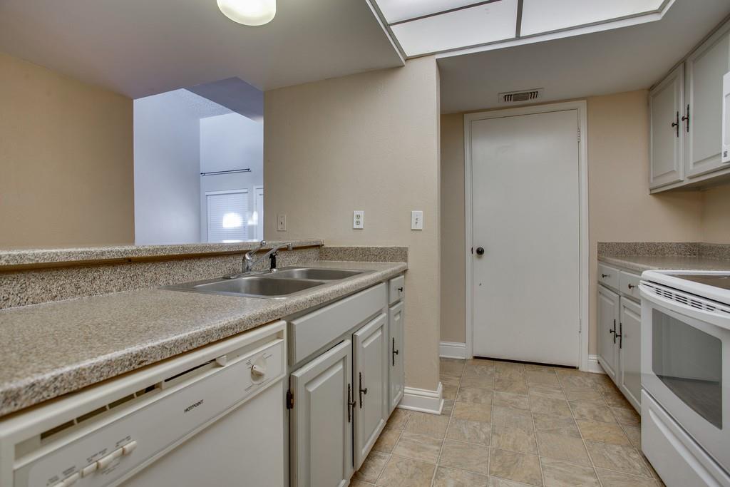 822 Creekside Drive