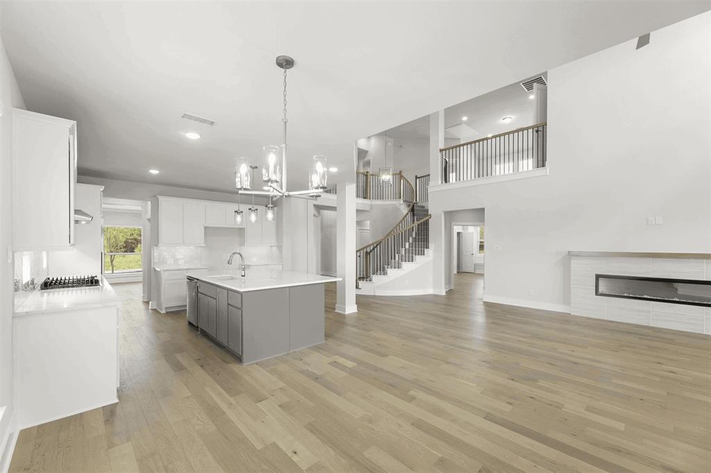 2105 Acorn Creek Circle