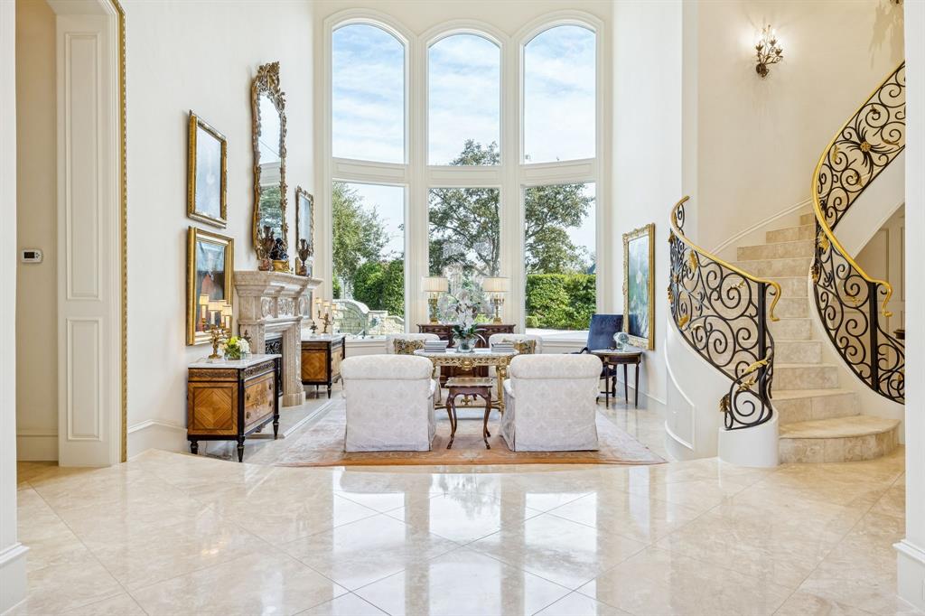 Starwood Ph Four Village 16 - Residential