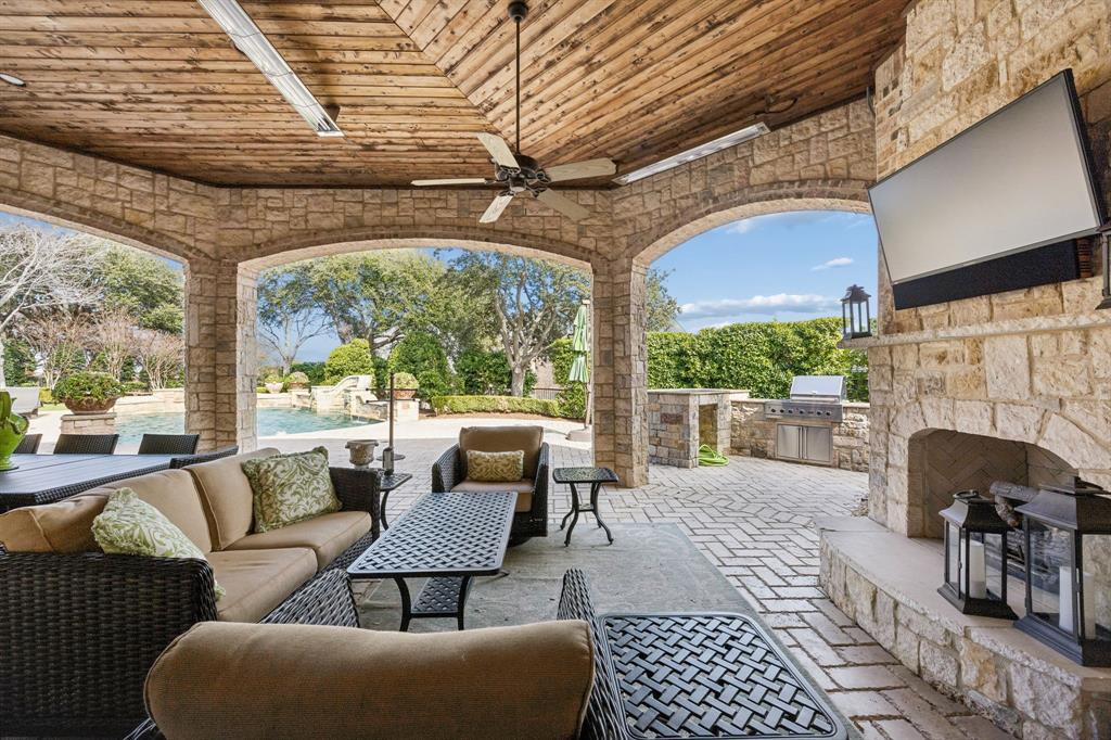 Starwood Ph Four Village 16 - Residential