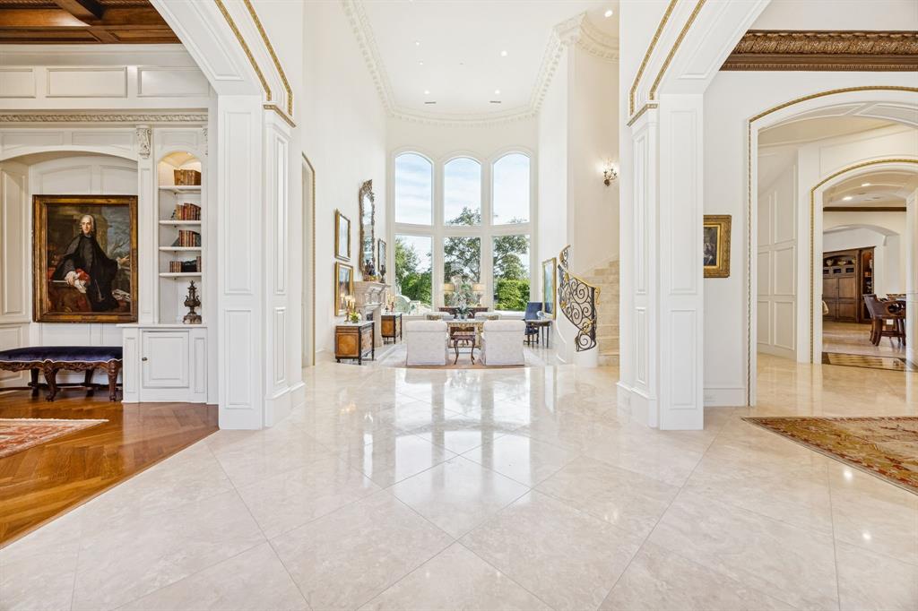 5242 Buena Vista Drive