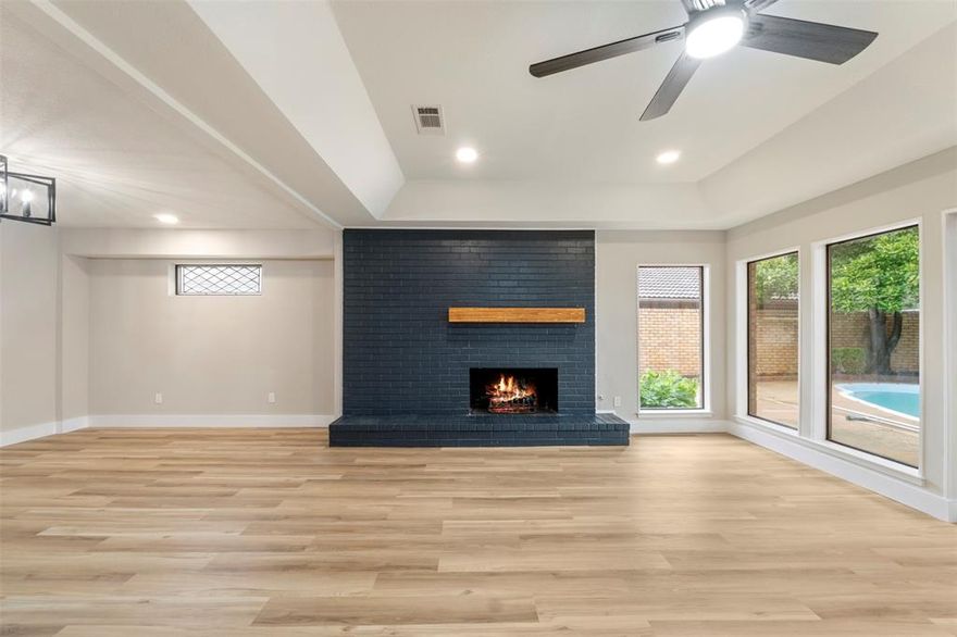 Motivated Sellers! This stunning 3 bedroom, 3 bathroom home has not one, but TWO primary suites! The views? Absolutely breathtaking, with direct access to the golf course that is soon to be up and running. The pool is a nice addition too!

The entire property has been newly remodeled, so you can expect top-notch finishes and modern amenities throughout. I'm talking sleek kitchens, spa-worthy bathrooms, and plenty of natural light pouring in.

If you're looking for a unique blend of luxury and recreation, this property is the perfect fit.

Agent is a co-owner of the property.