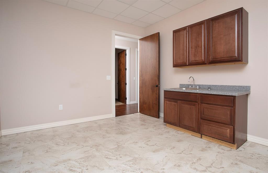 Villages Oak Hollow U-4 - Commercial Lease