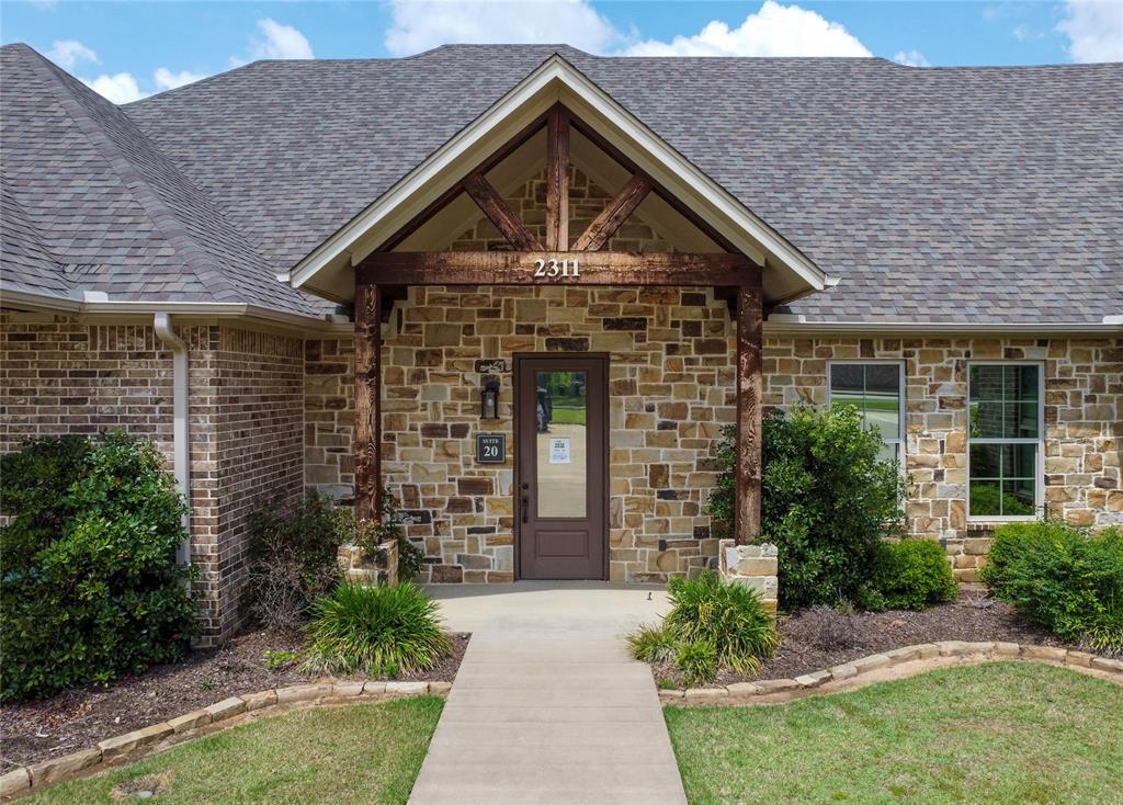 Villages Oak Hollow U-4 - Commercial Lease