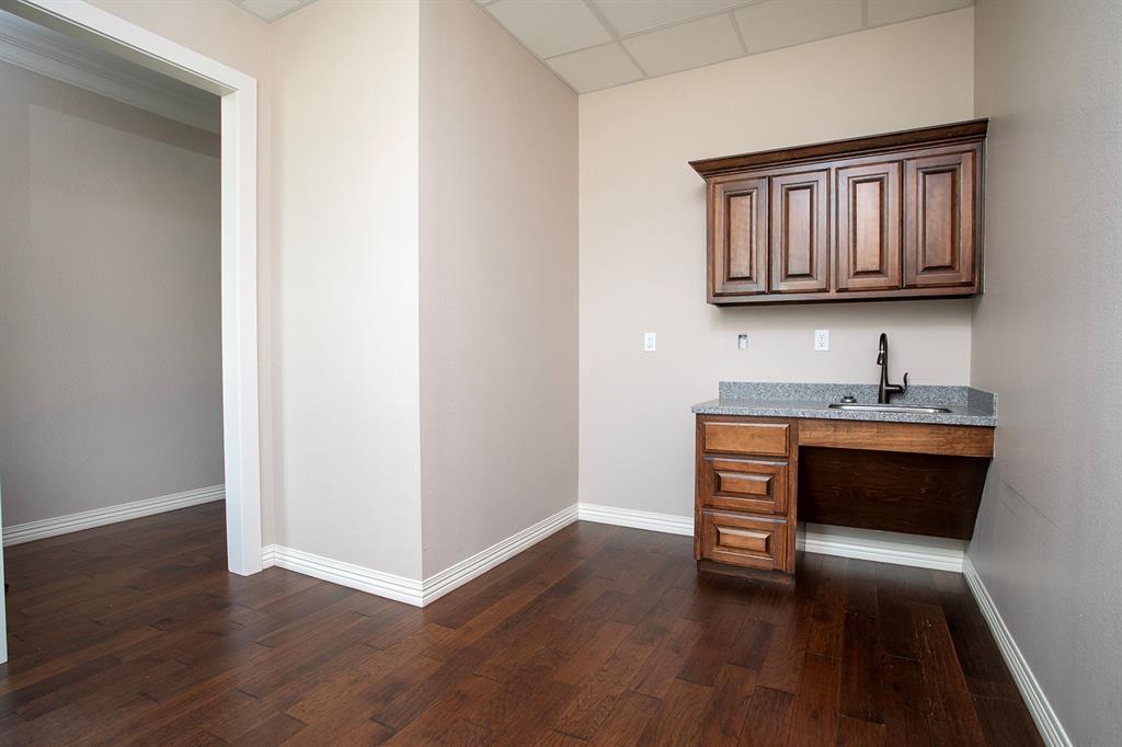 Villages Oak Hollow U-4 - Commercial Lease