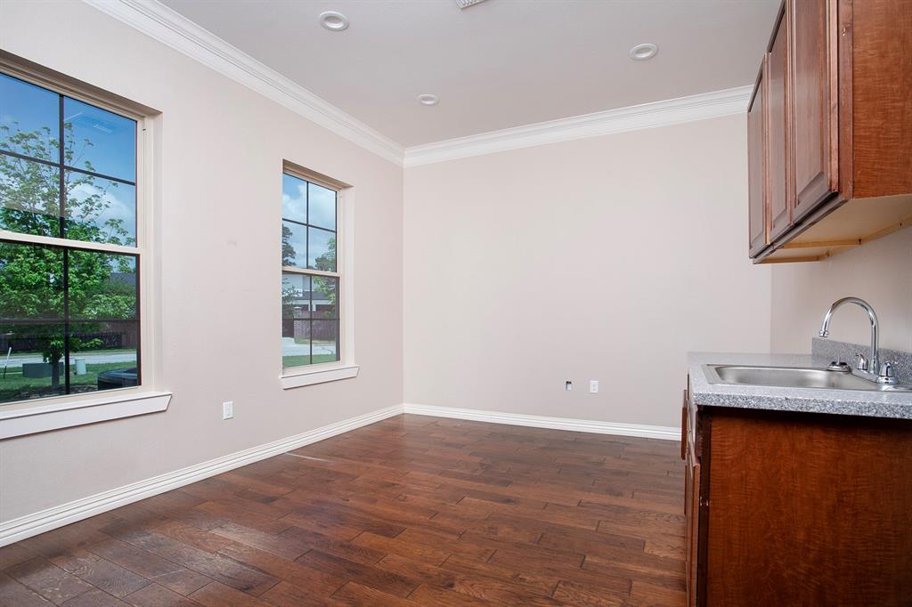 Villages Oak Hollow U-4 - Commercial Lease