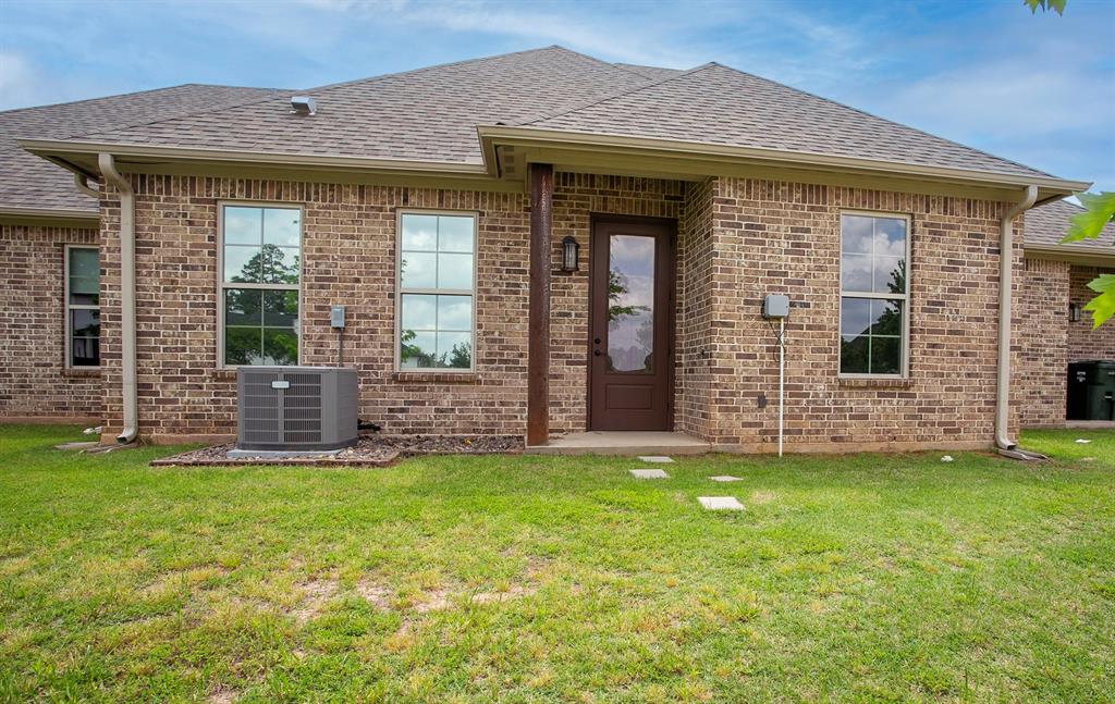 Villages Oak Hollow U-4 - Commercial Lease