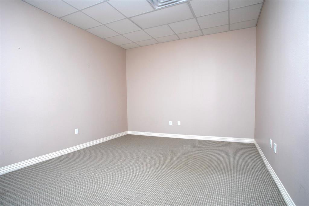 Villages Oak Hollow U-4 - Commercial Lease