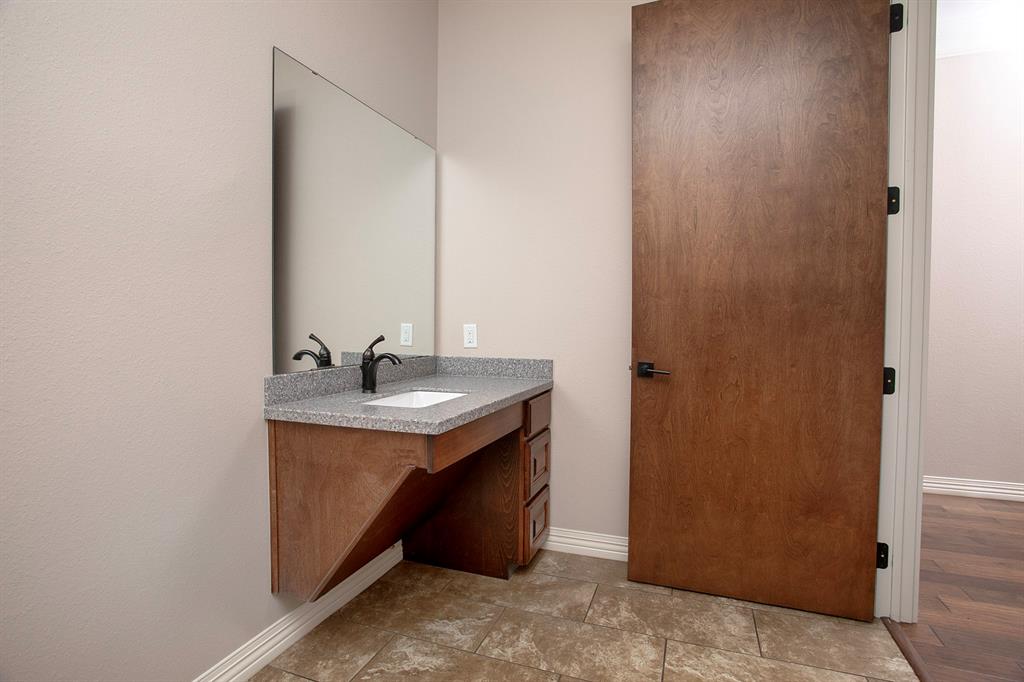 Villages Oak Hollow U-4 - Commercial Lease