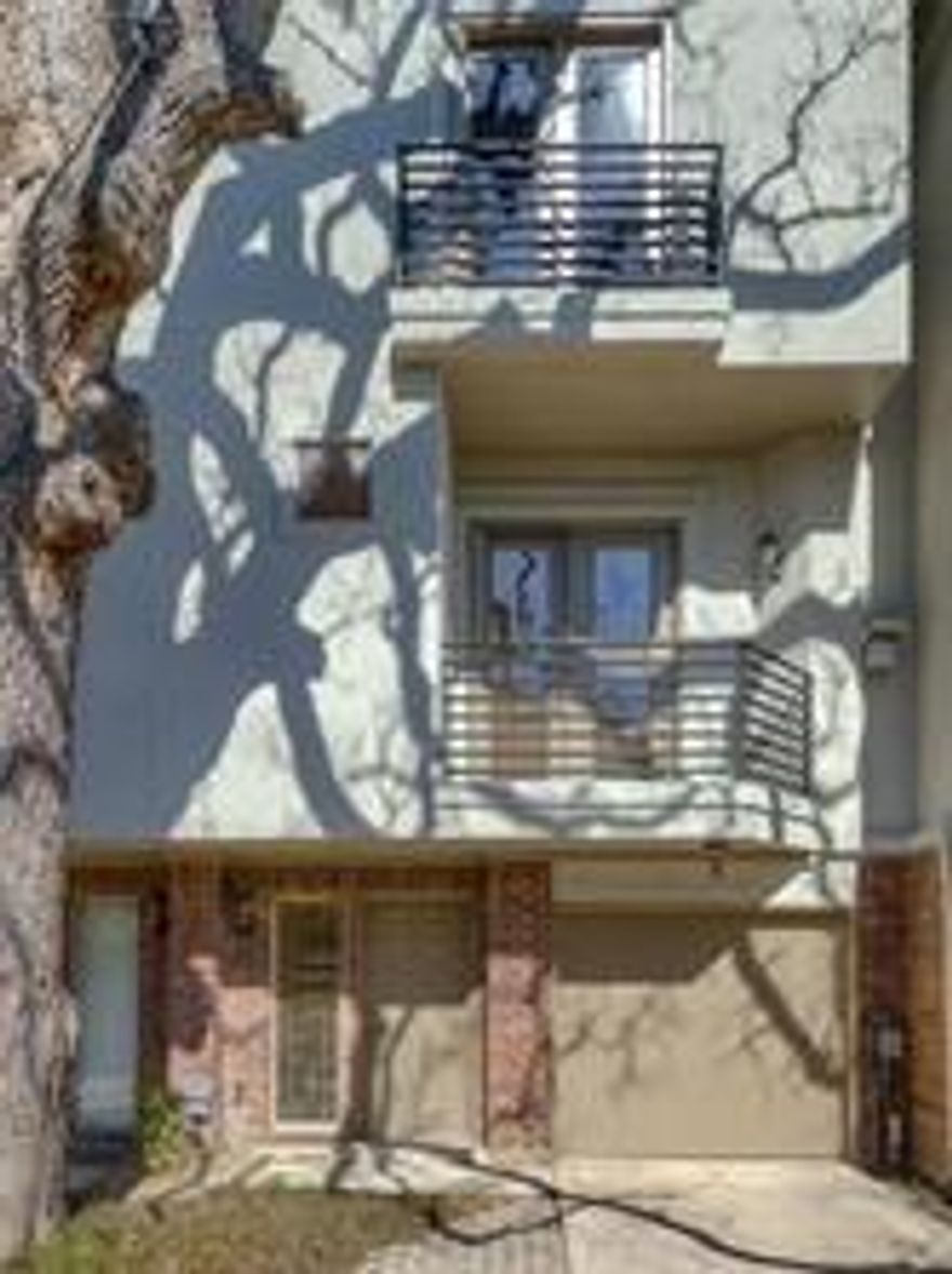 3 story condo in a GREAT LOCATION! 2 bedrooms, 2.1 baths, 1 car garage plus a tandem car parking outside. There is a patio in
the back that is ideal for grilling. 2nd floor has a kitchen with stainless steel appliances, living area with a cozy fireplace,
balcony with views of Dallas skyline, and a half bath. 3rd floor has 2 bedrooms with baths. Easy access to the Katy Trail. Located between West Village and Knox Henderson.** washer & dryer included. Pets are allowed on a case by case situation. The home is vacant and ready for a new tenant!