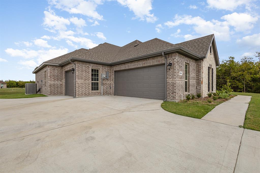 1236 Jungle Drive