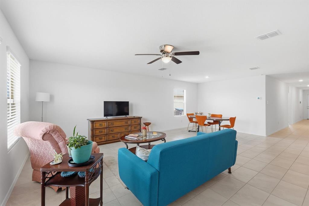 Primrose Xing Ph 6 - Residential