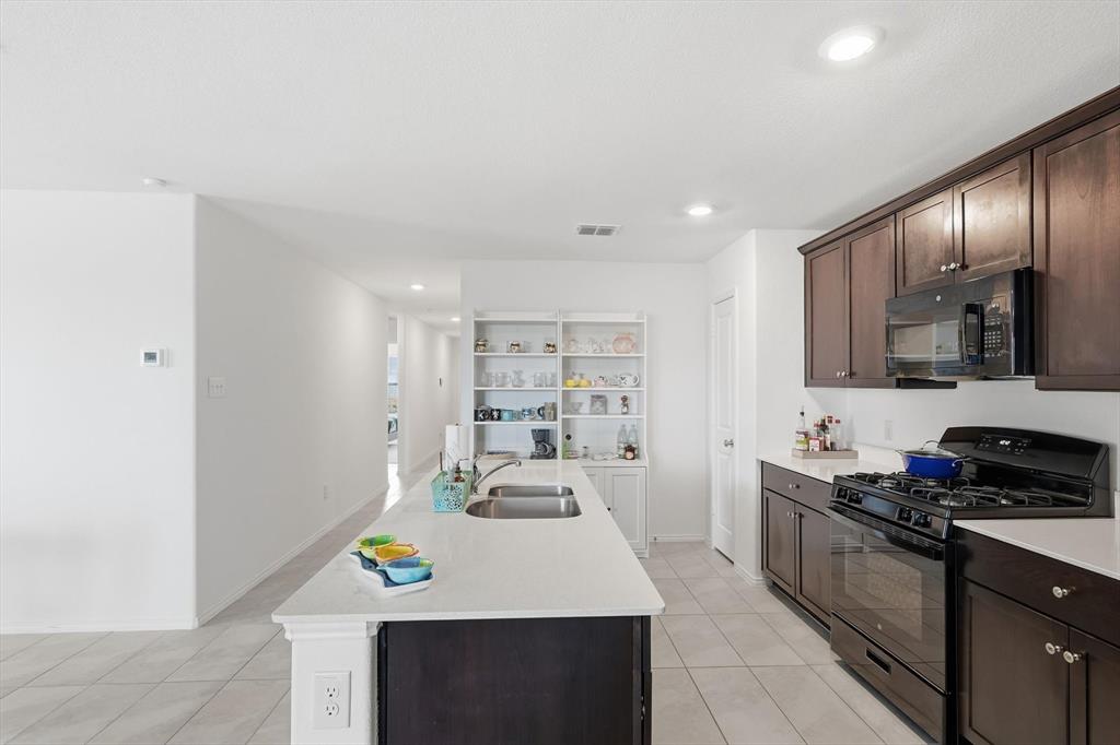 Primrose Xing Ph 6 - Residential