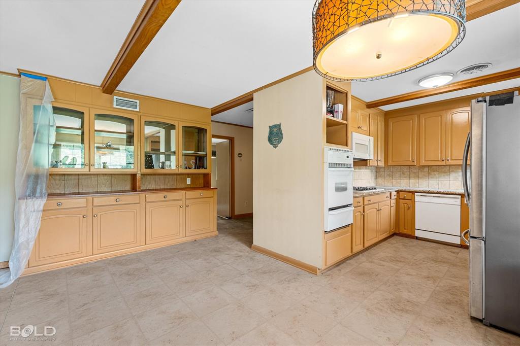 Shreveport, Louisiana 71105, United States, 3 Bedrooms Bedrooms, ,3 BathroomsBathrooms,Residential,Pending,119701