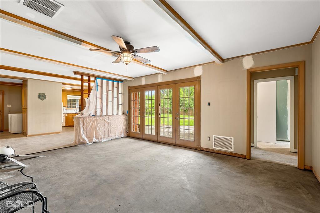 Shreveport, Louisiana 71105, United States, 3 Bedrooms Bedrooms, ,3 BathroomsBathrooms,Residential,Pending,119701