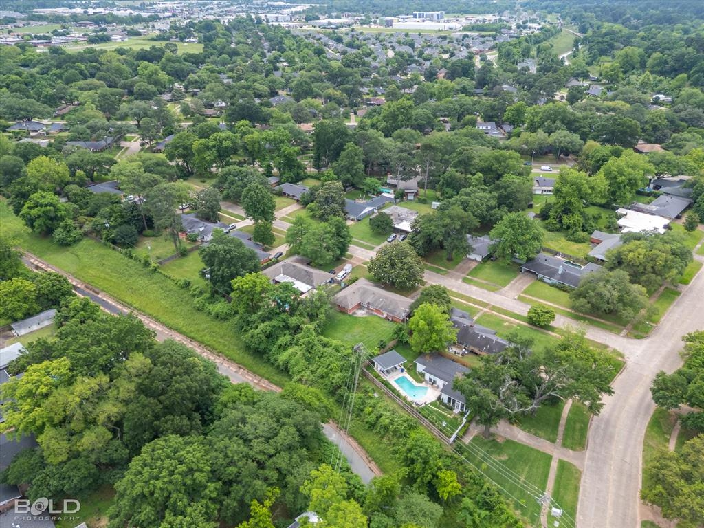 Shreveport, Louisiana 71105, United States, 3 Bedrooms Bedrooms, ,3 BathroomsBathrooms,Residential,Pending,119701