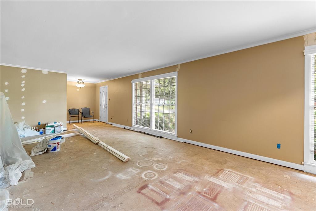 Shreveport, Louisiana 71105, United States, 3 Bedrooms Bedrooms, ,3 BathroomsBathrooms,Residential,Pending,119701