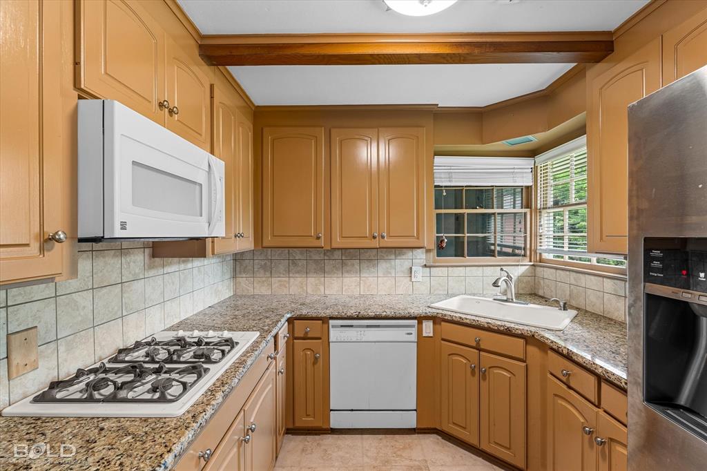 Shreveport, Louisiana 71105, United States, 3 Bedrooms Bedrooms, ,3 BathroomsBathrooms,Residential,Pending,119701