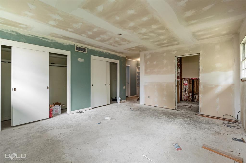 Shreveport, Louisiana 71105, United States, 3 Bedrooms Bedrooms, ,3 BathroomsBathrooms,Residential,Pending,119701