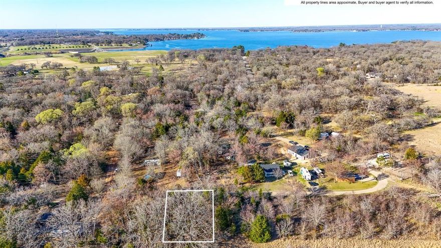 If lake access and community perks are high on your list, this .112-acre lot in Beachwood Estates delivers. Mature trees provide shade and character, while the neighborhood offers an impressive lineup of amenities including a swimming pool, playground, pickleball and tennis courts, boat ramp, and pier. Located on Cedar Creek Lake in Trinidad, TX, this lot is ideal for a weekend retreat, future build, or long-term investment in one of the lake’s most amenity-rich subdivisions.