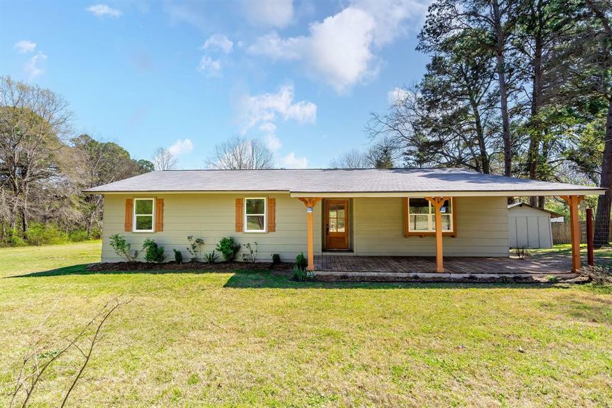 LOOK at this one!
Newly renovated Home on 0.74 acres 
Crisp white walls and cabinets perfectly accent the wood features!
This one is move in ready NOW!
 3 Bedrooms 2 Bathrooms
Covered front porch 
Back deck just built 
Fenced back yard 
Pole barn workshop 
Well house storage building 
Call today to schedule your private showing!
