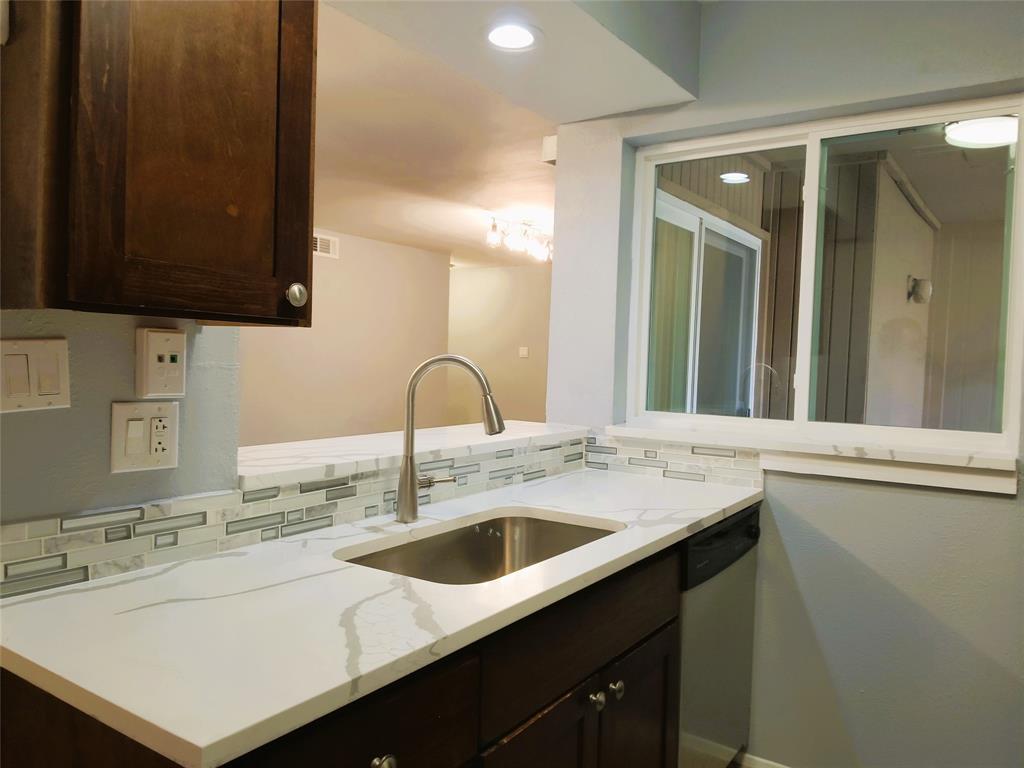 Arrangement Condo - Residential Lease