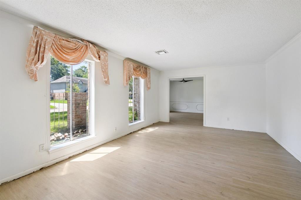 GREENWOOD FOREST - Residential Lease