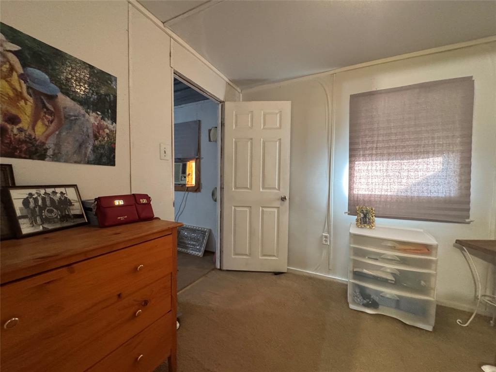 Tomas De La Vega - Residential