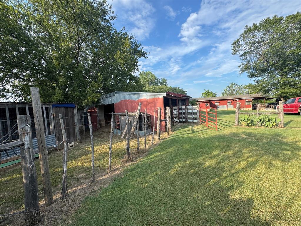 Tomas De La Vega - Residential