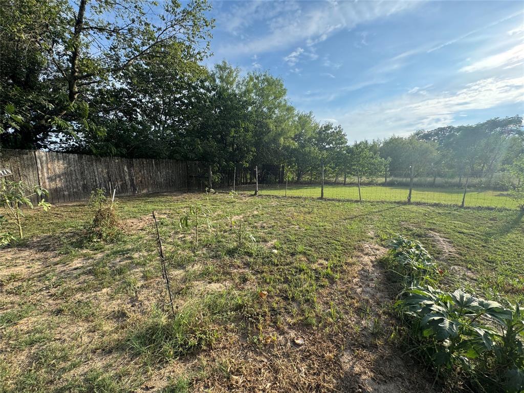 Tomas De La Vega - Residential