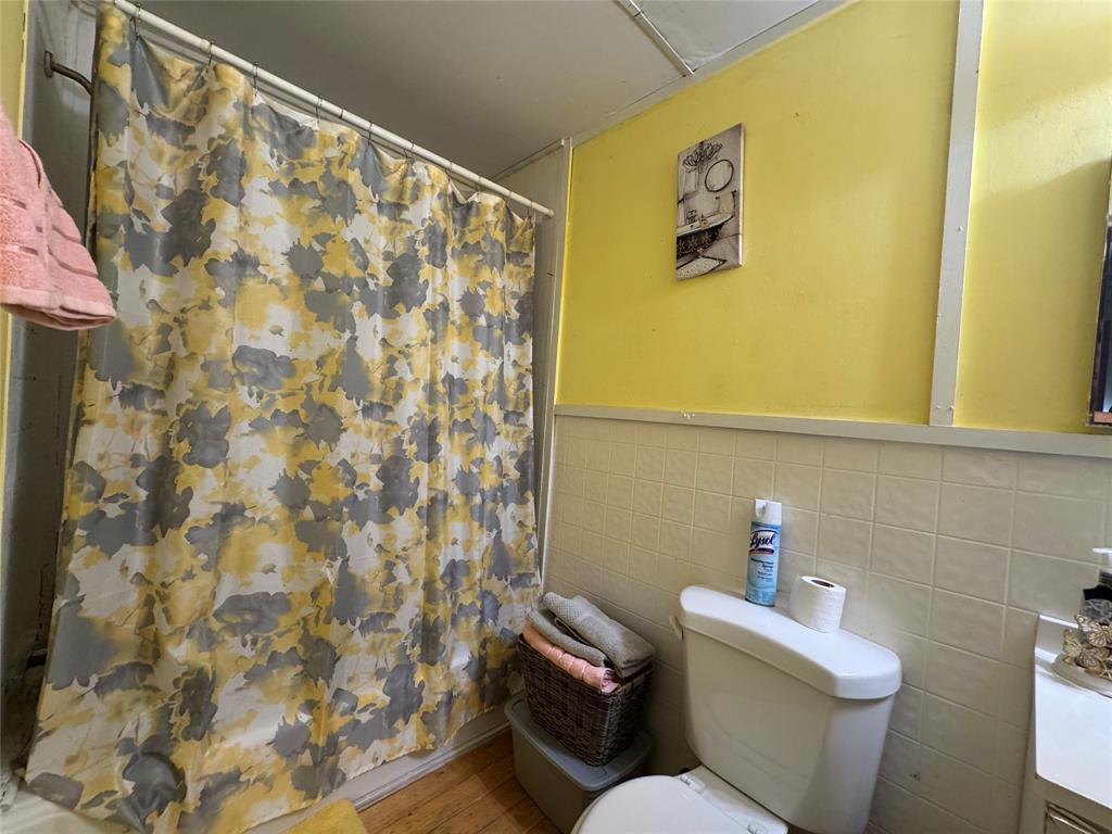 Tomas De La Vega - Residential