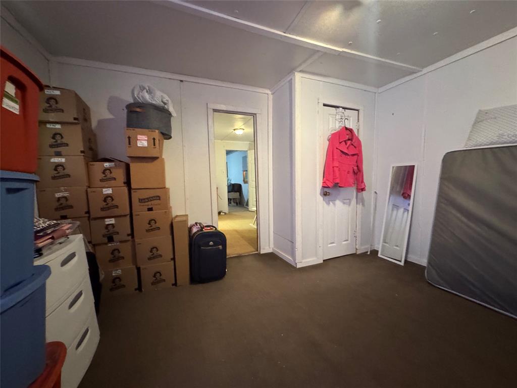 Tomas De La Vega - Residential