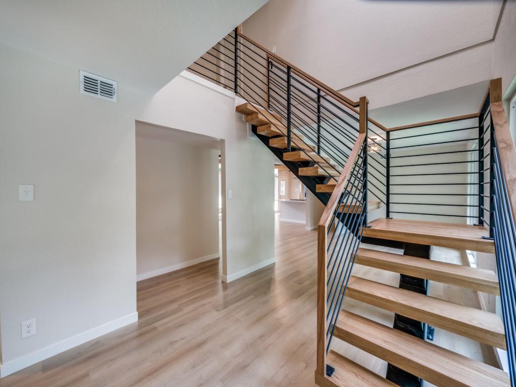 215 Tharp Drive