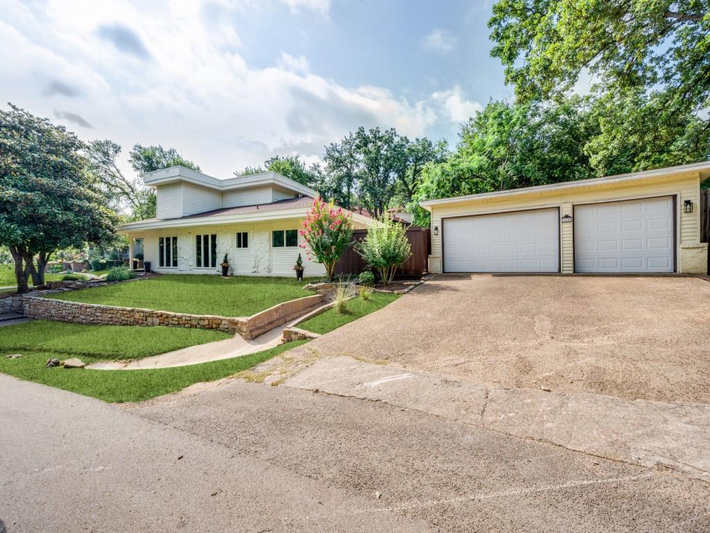 215 Tharp Drive