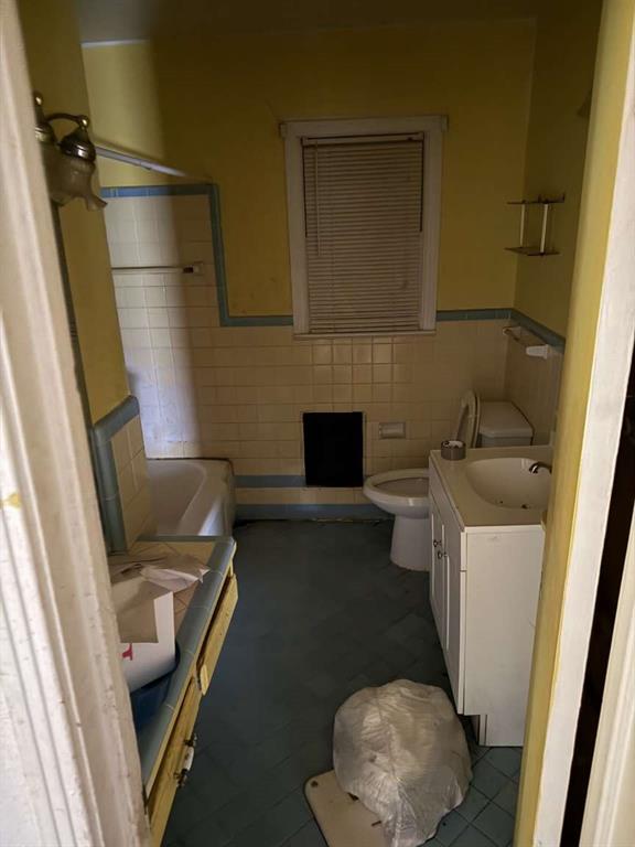 Cedar Crest Village 01 - Residential