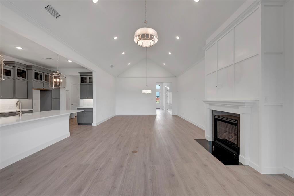 5639 Taylor Trail